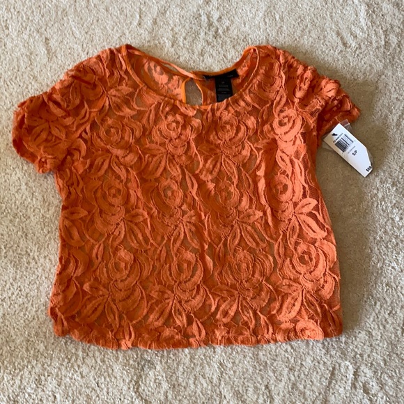 NWT Ladies Lace Top - Picture 1 of 1